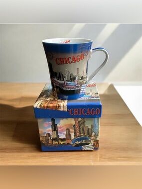 Chicago Collectible Souvenir Porcelain Coffee Tea Mug Postcard Stamp Skyline
